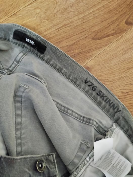 Чоловічі джинси Vans