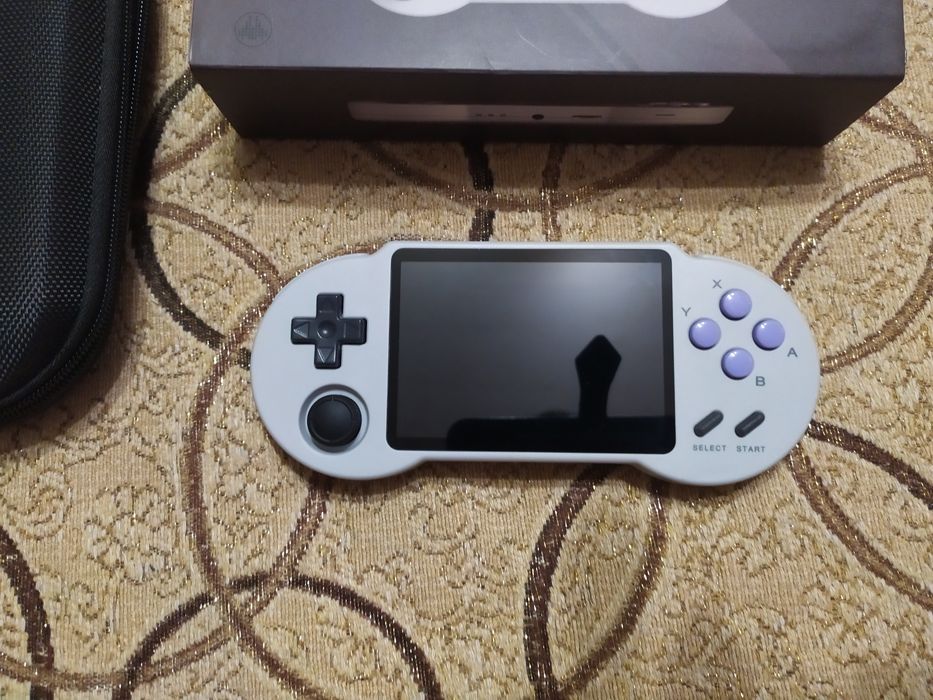 Продам портативную консоль PocketGo S30 (Pocket Go S30)