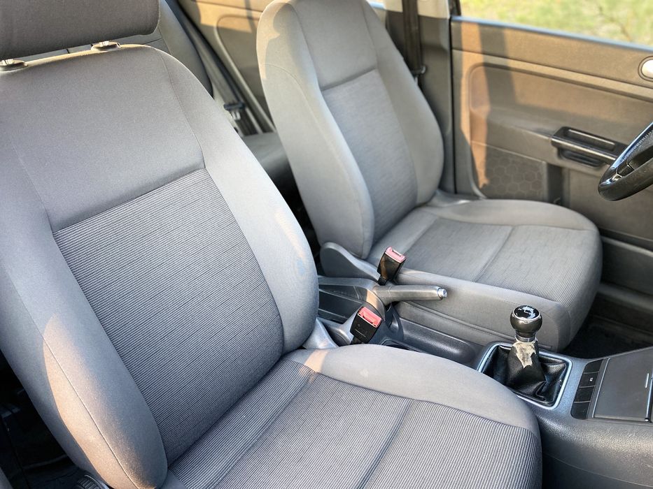 Volkswagen Golf Plus 2005 1.4 Мпі Бензин