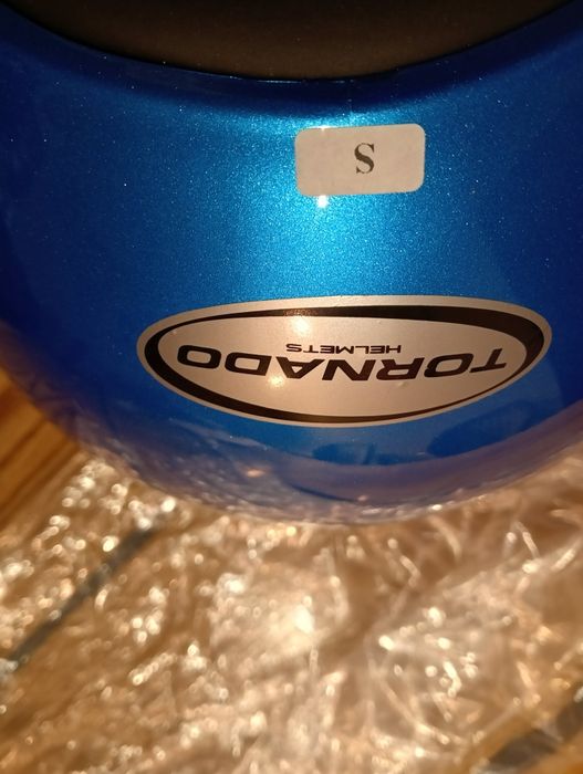 Sprzedam kask nowy