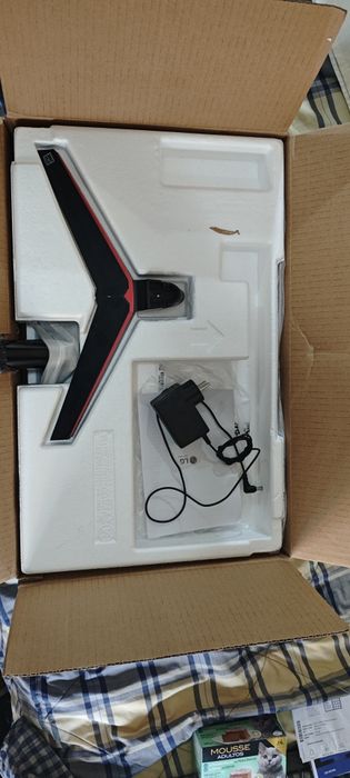 Monitor LG 2a polegadas VGA-HDMI-DP