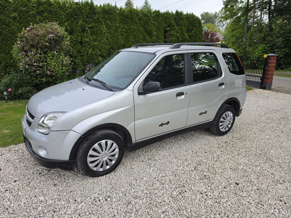 Suzuki Ignis benzyna z Włoch 4x4 klimatyzac 1.5 benzyna ja