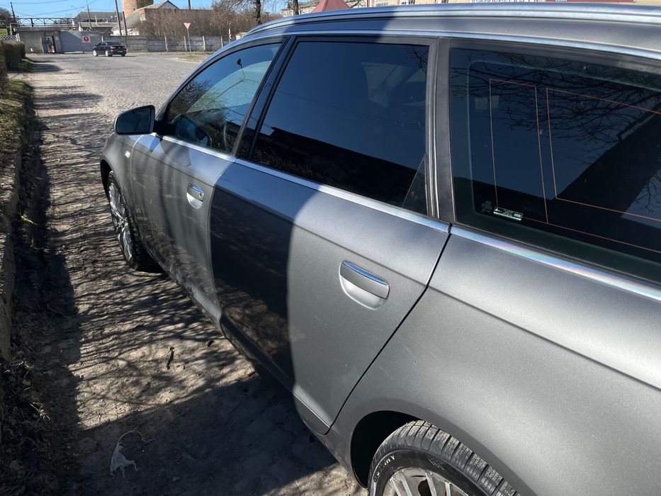 Машина, Audi A6 Універсал
