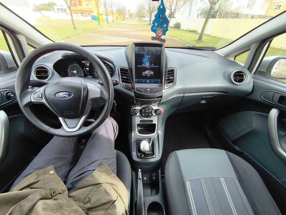 Ford Fiesta 1.4 TDCi  - 2009 - Económico e Fiável