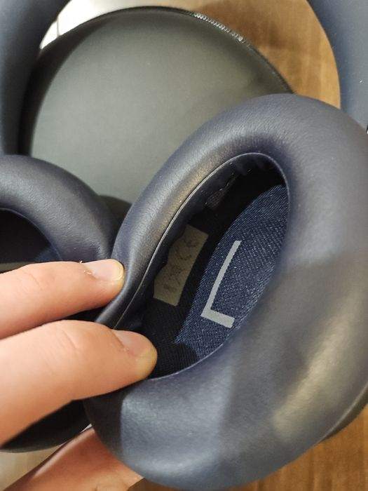 Bose QuietComfort 700 – niebieskie, etui i kabel