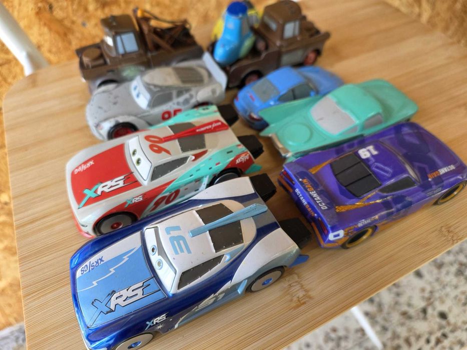Lote de 10 carros Pixar CARS