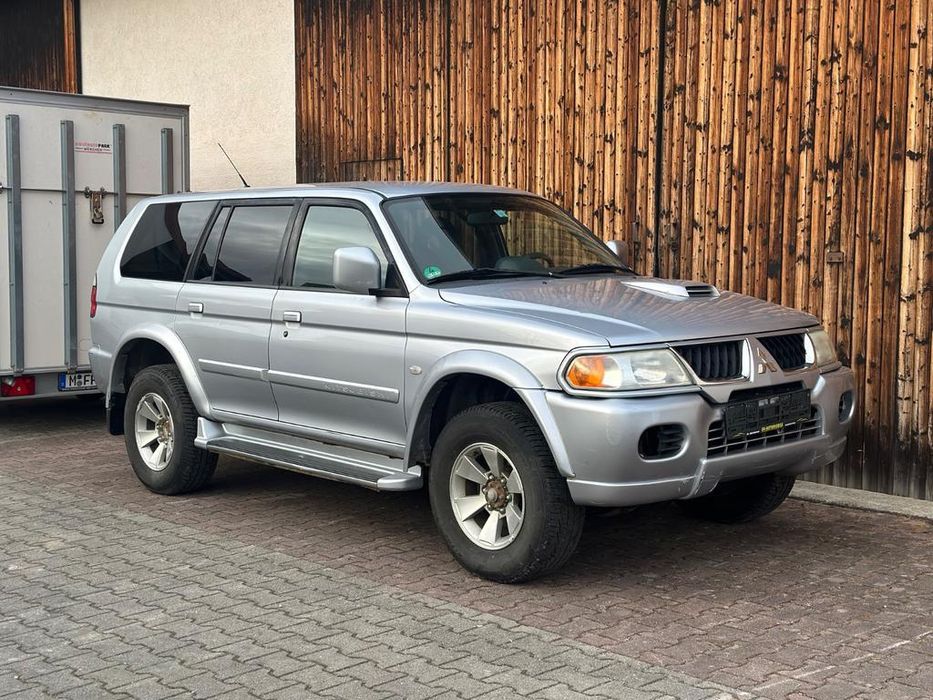 Продам Mitsubishi Pajero Sport 2,5  TDi