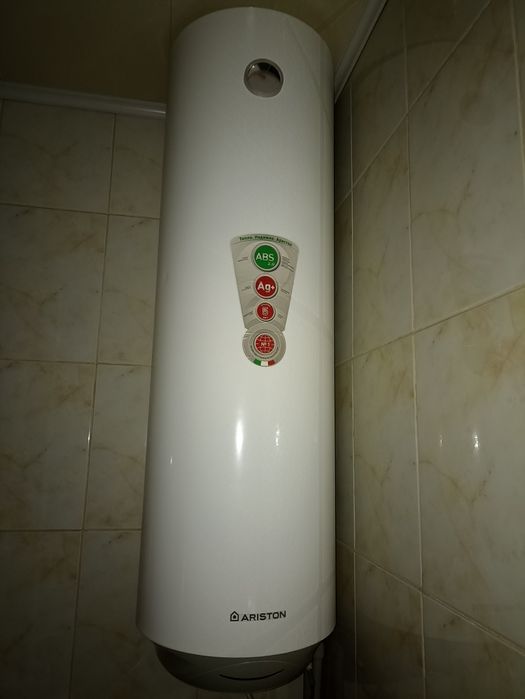 Бойлер бак нагрівальний Ariston PRO1 R ABS 80 V SLIM