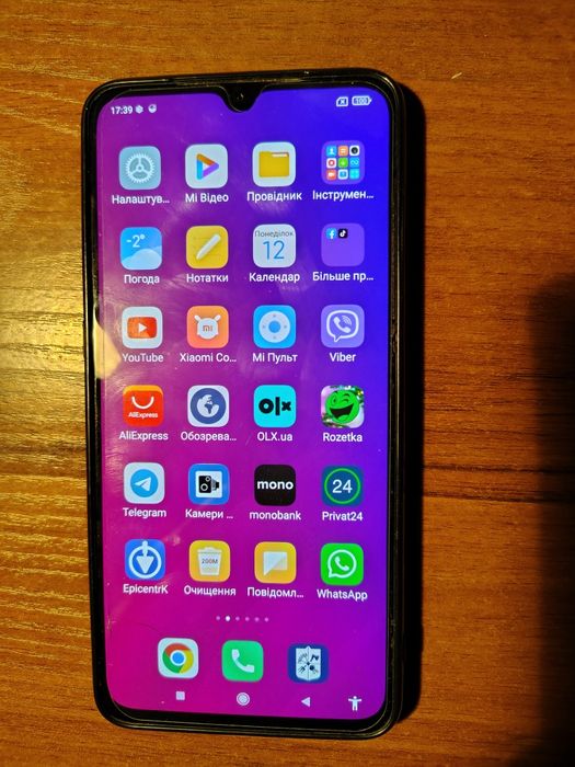 Телефон  Mi9 флагман стан 9/10