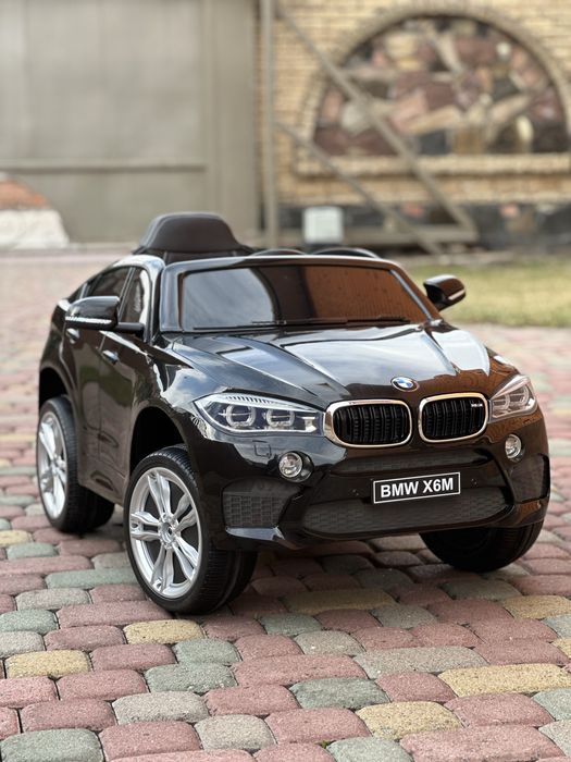 Дитячий електромобіль BMW X6M чорний SUV 12V 2×45W  пульт 2.4G Детский