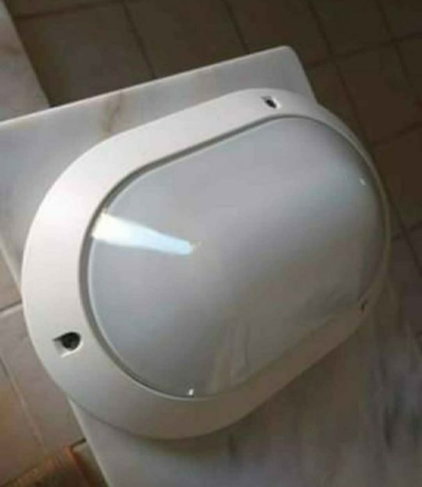 Lampada de exterior ou interior
Para jardim
Quintal
Hall de entrada
Nu