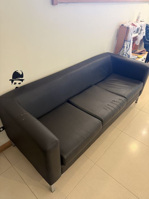 Sofá em pele Preto