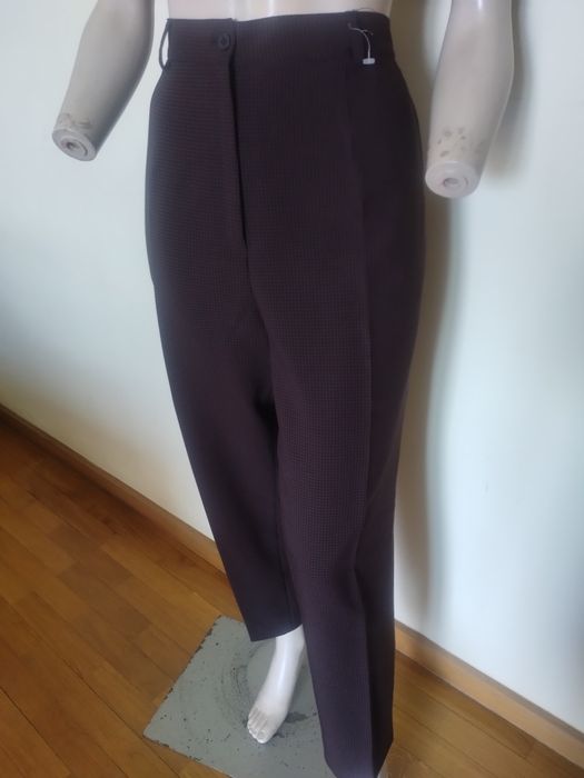 Calças senhora clacicas,linha direita tam 46