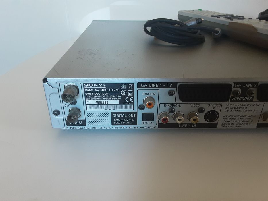 Leitor e gravador de DVD Sony RDR-HX710