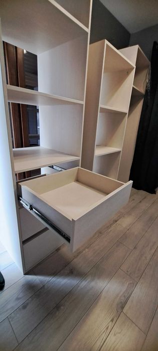 Regały do garderoby