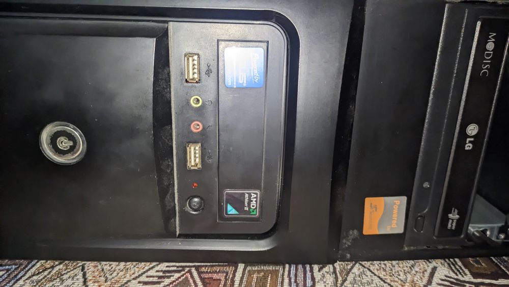 LGA 1155 материнка + 8GB DDR3 (решта продана)