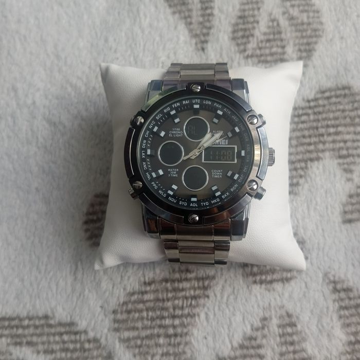 Продам годинник SKMEl
