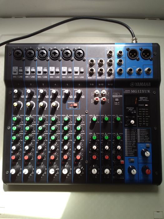 Mesa de mistura Yamaha MG12XUK