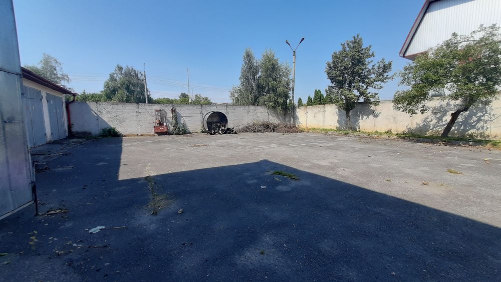 Здам 3 бокса з прилеглою теріторією