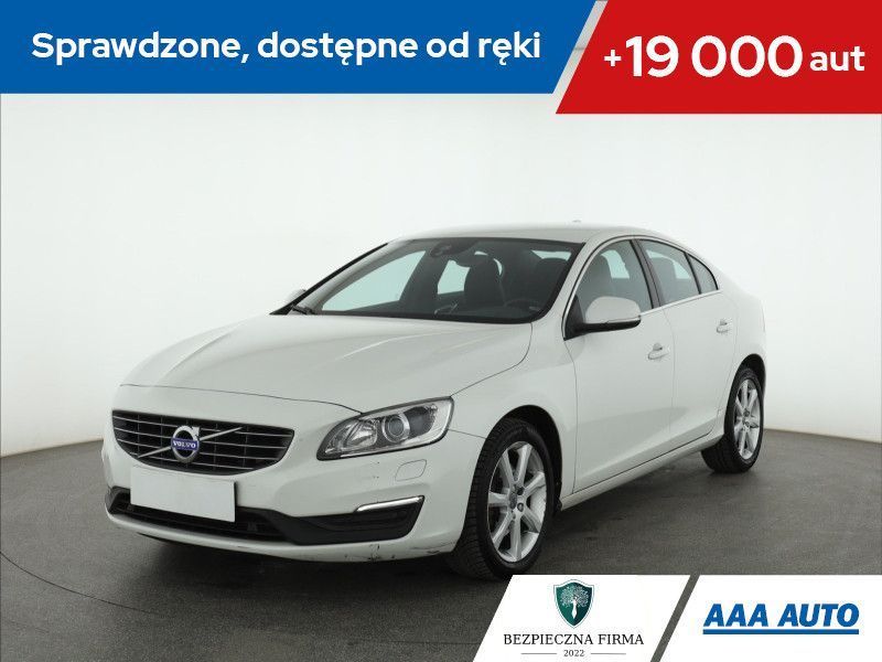 Volvo S60 D3 Momentum , Salon Polska, Serwis ASO, Automat, Skóra, Navi, Xenon,