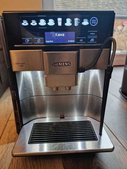 Ekspres do kawy SIEMENS EQ6 z systemem mleka POLSKI JĘZYK