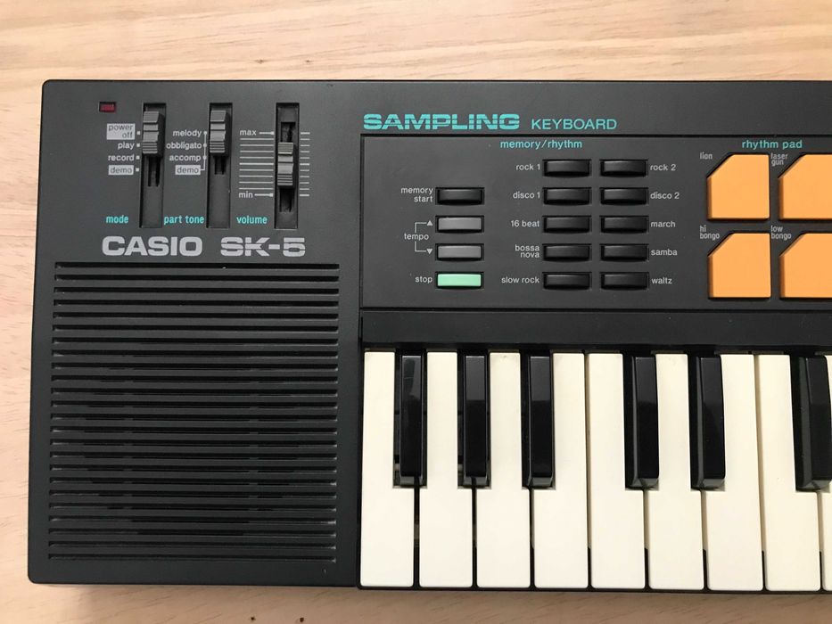 Teclado Casio SK5