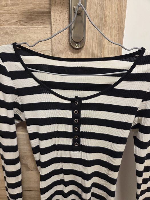 Longsleeve bluzka na długi rękaw w biało czarne paski