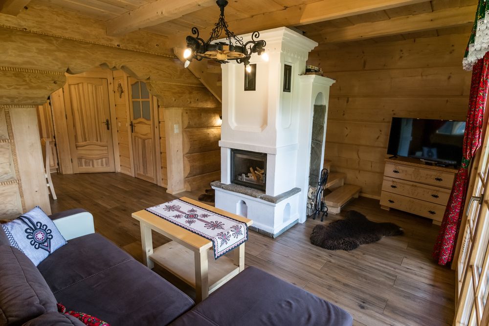 Drewniany domek w górach, Święta Bożego Narodzenia, sauna jacuzzi