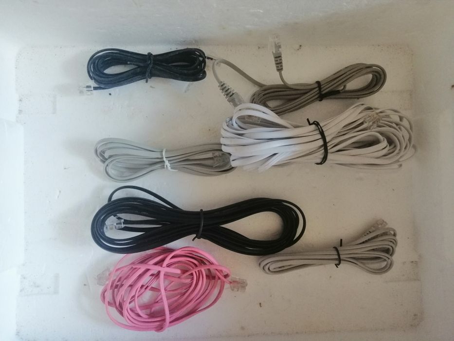 Filtros ADSL e fios telefone