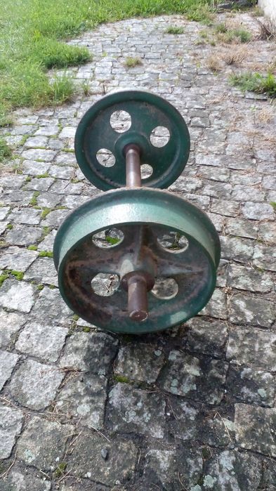 Oś, koła kolej wąskotorowa, drezyna, muzeum, loft, sztanga..