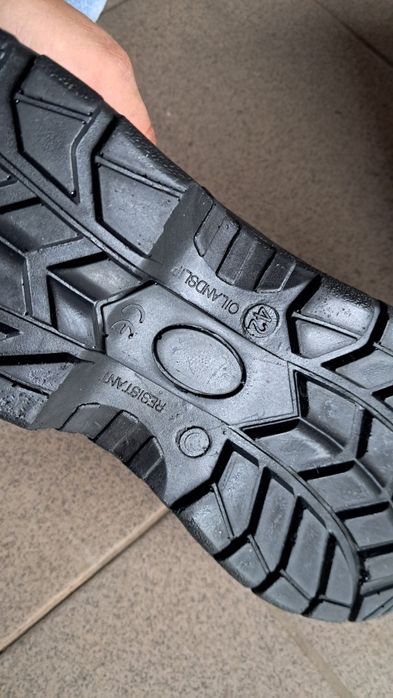 Buty robocze 42 nowe