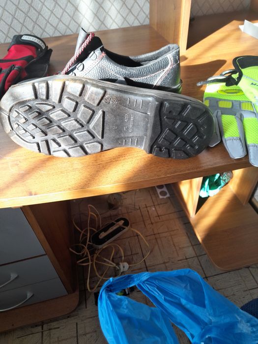 Смеситель душ.евую кабину