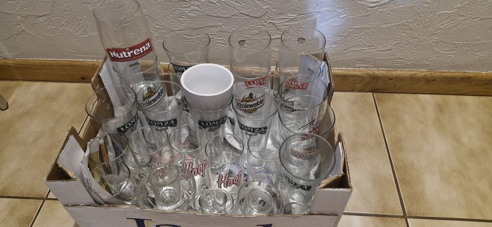 Sprzedam szklanki.