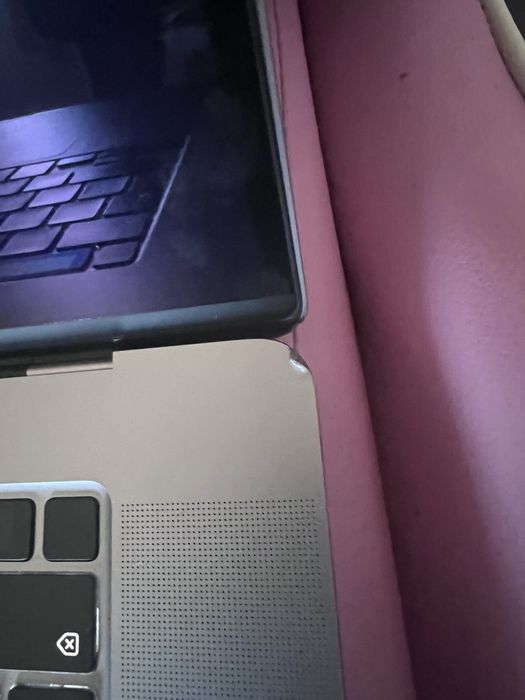 Vendo macbook pro, 16” i7 2019