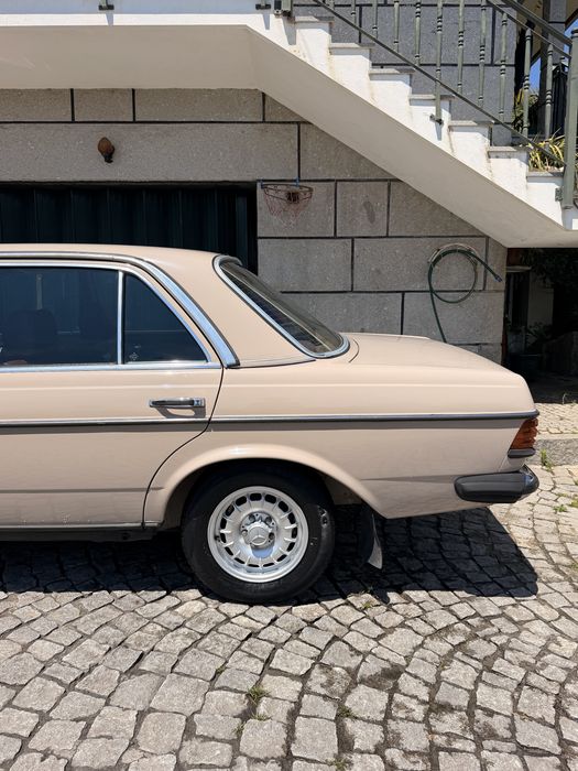 Mercedes w123 240D