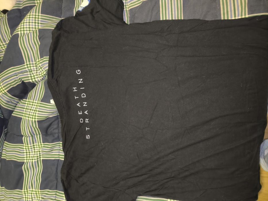 T-shirt preta do jogo death stranding bridges tamanho L