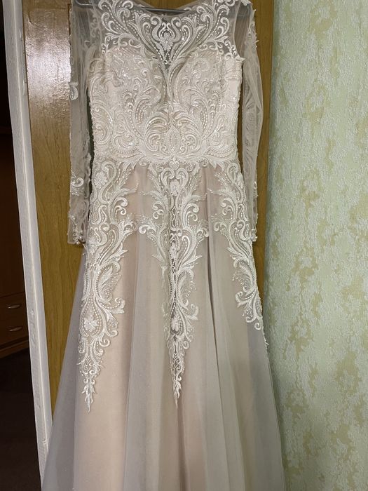 Плаття на весілля, випускний