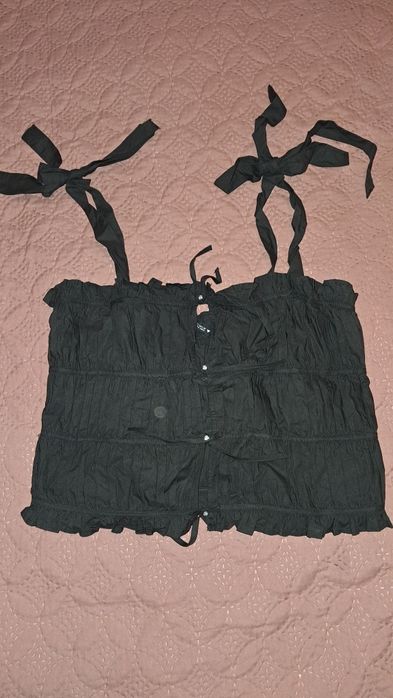 Blusa alcas com botoes fingidos brlho