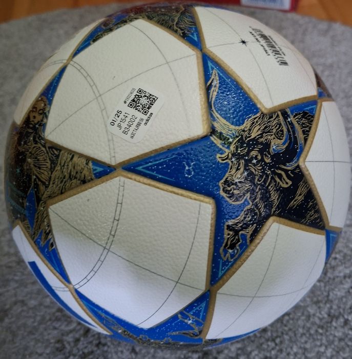 Piłka Adidas UCL 2025/2026, nowa