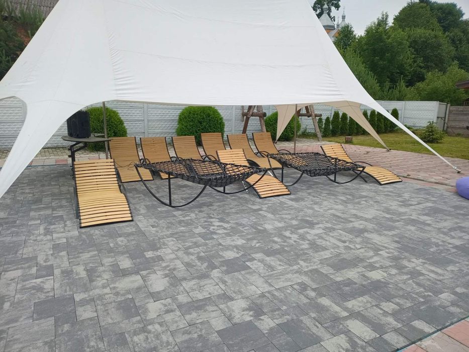 Будинок подобово з басейном, сауною та чан джакузі.