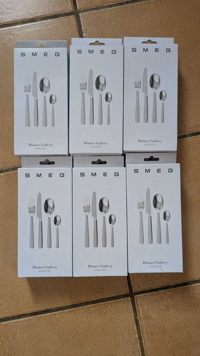 Conjunto Talheres SMEG