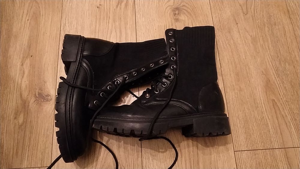 Buty damskie, kozaki, glany skórzane, rozmiar 38, czarne, botki