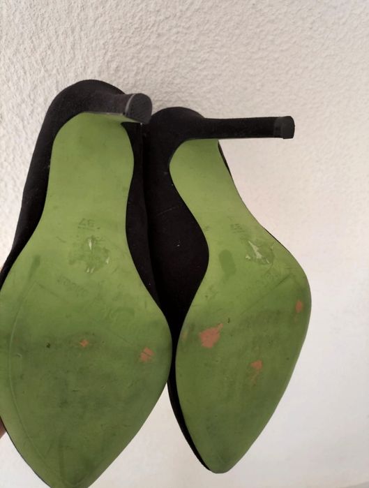 sapatos de salto alto preto - Bershka