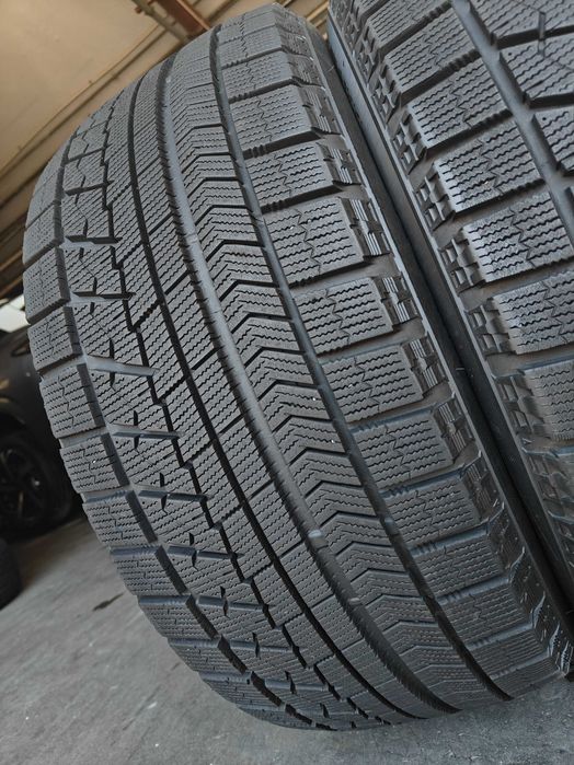 Bridgestone Blizzak R18 245/50 зимові шини липучки у відмінному стані