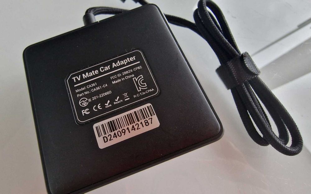 Ottocast Car TV Mate - Bezprzewodowy Carplay i Android Auto TV Adapter