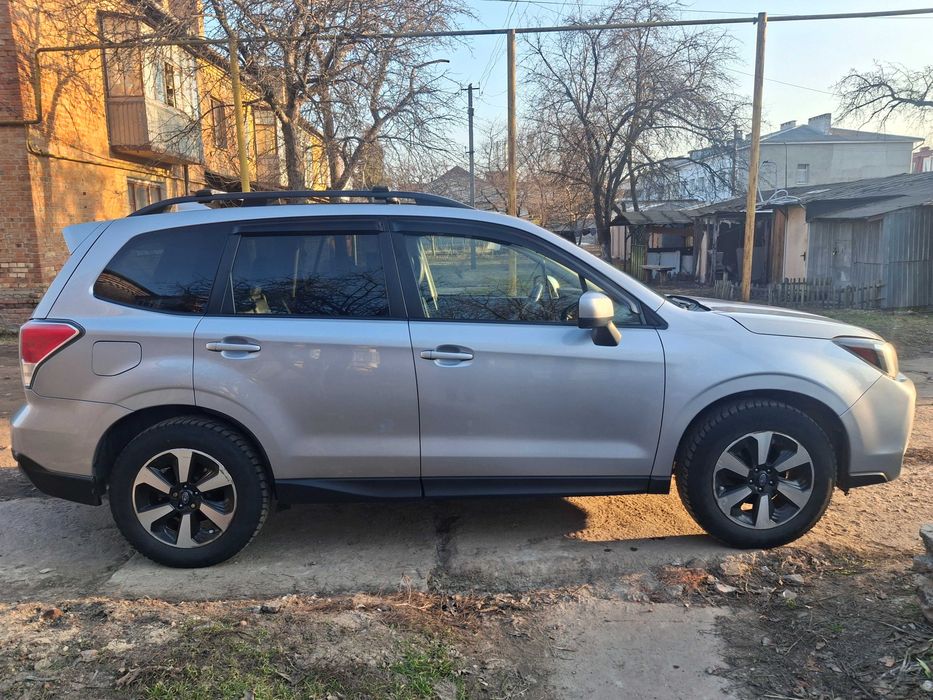 Subaru Forester 2016 рік