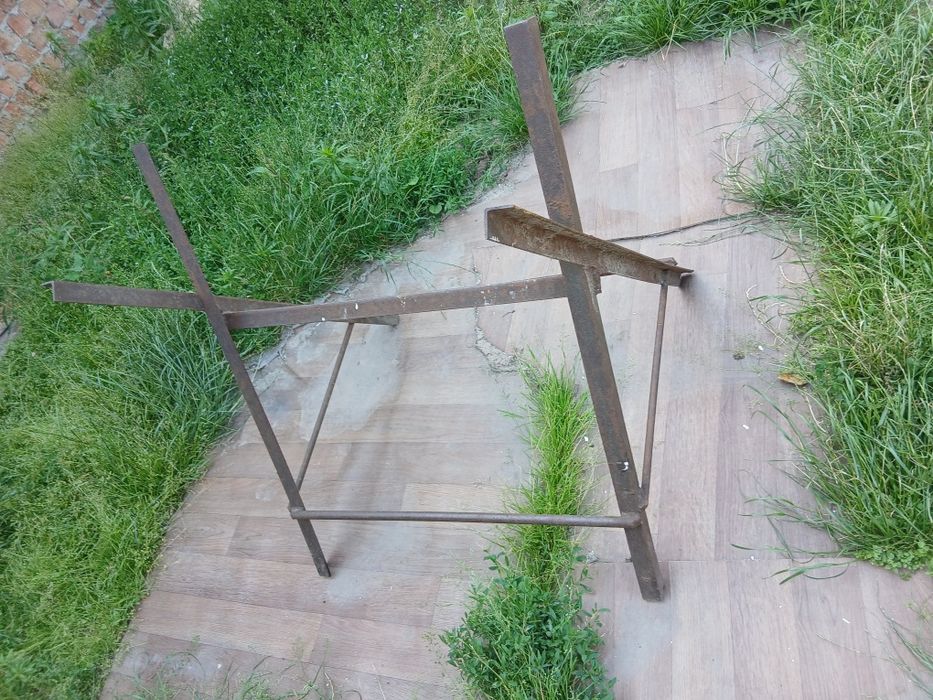 Козлик для пиляння дров