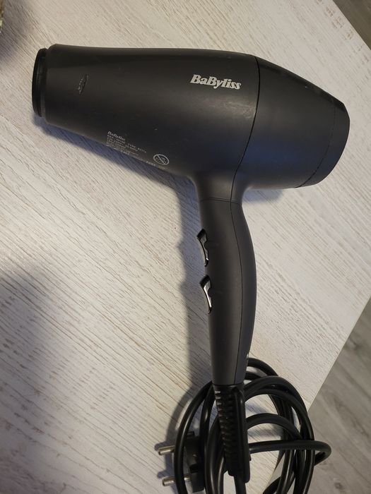 Suszarka do włosów BABYLISS