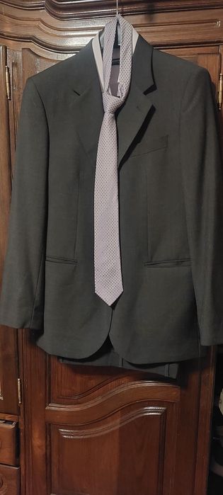 Dois fatos tamanho 48/50