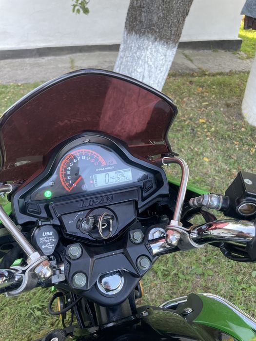 Продам ліфан кп200